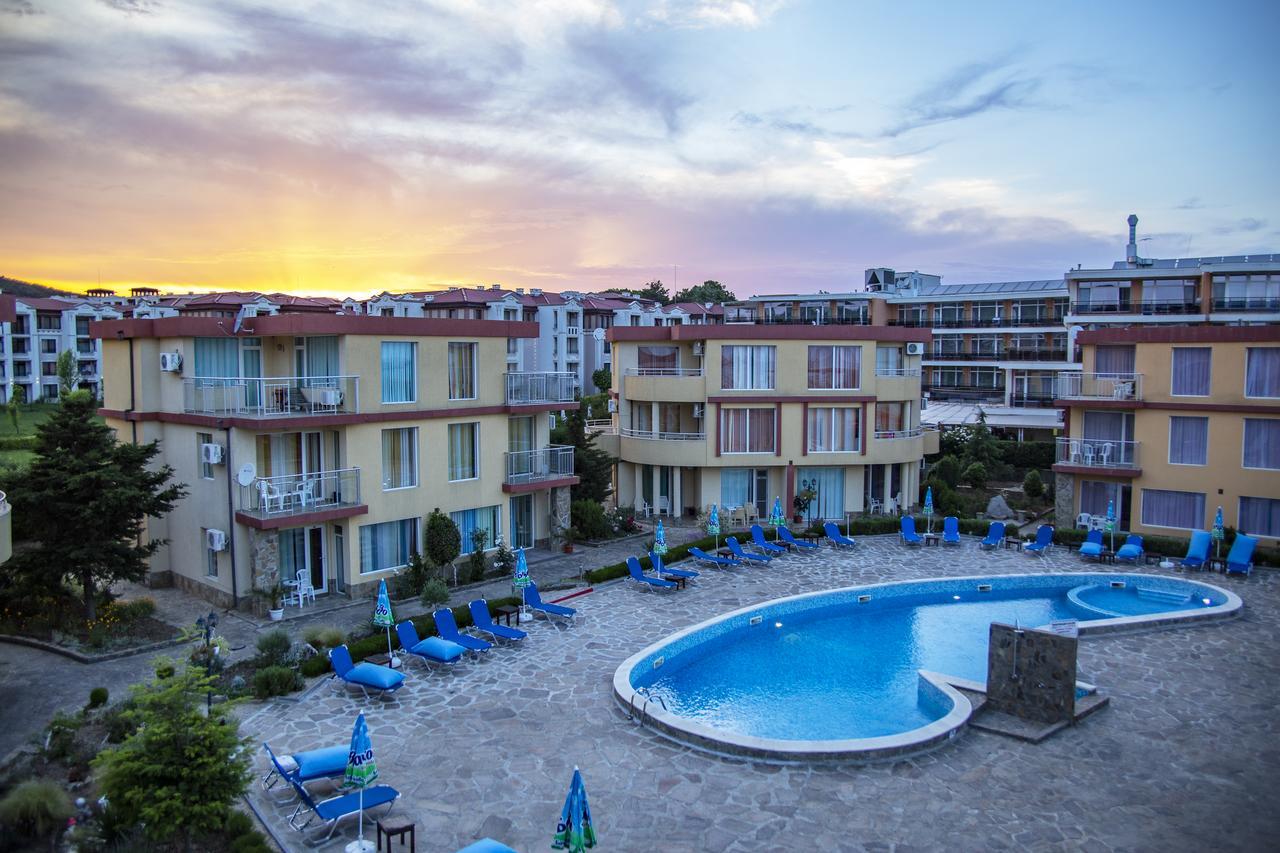 Mappy Holidays Aparthotel โซโซโปล ภายนอก รูปภาพ